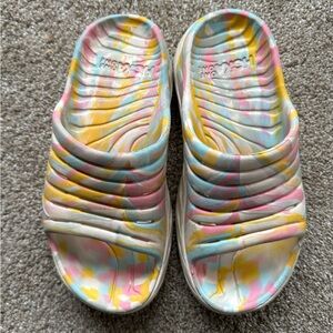 Hoka One One Ora Recovery Slides